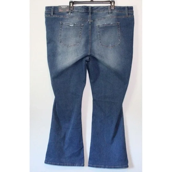 NWT Torrid Luxe Slim Boot Jeans Light Wash Super Stretch Denim Plus Size 26 - Picture 2 of 12